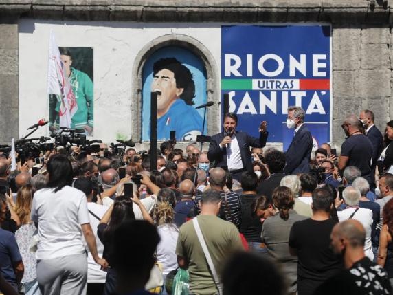 Manfredi accoglie Conte e Fico: «A Napoli l’M5s non è spaccato». Ma parte un’azione giudiziaria