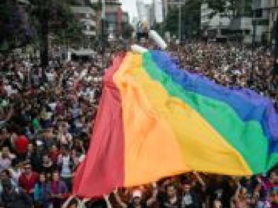 Leo Gullotta testimonial del Siracusa Pride