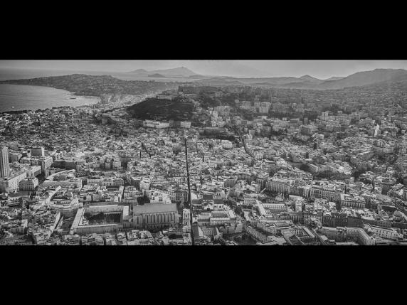 «Il cielo sopra Napoli» Una Storia infinita