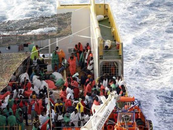 Migranti, Sbarco A Palermo: Fermati Tre Presunti Scafisti | Corriere.it