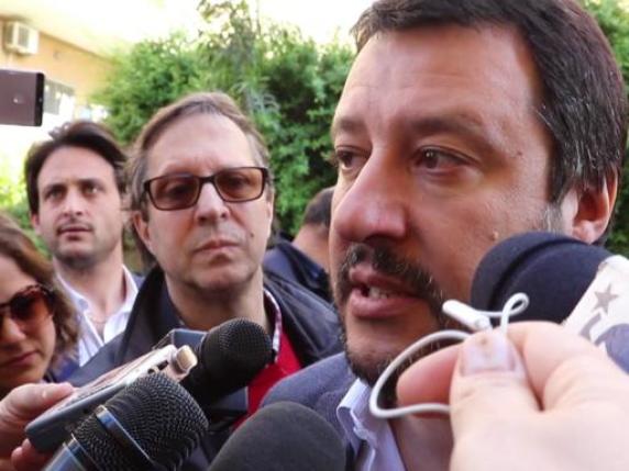 Salvini: «Vogliono trasformare la Sicilia in una discarica di disgraziati:il 2 giugno tutti fermi contro esodo»