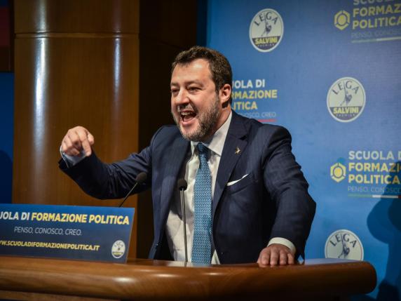 Salvini contro Sala: «Il suo ambientalismo è ideologico e classista, senza auto nuova a Milano non vieni a lavorare» 