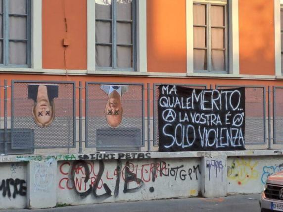 Liceo Carducci, studenti puniti per lo striscione anti Meloni e Valditara: sospensione e lavori