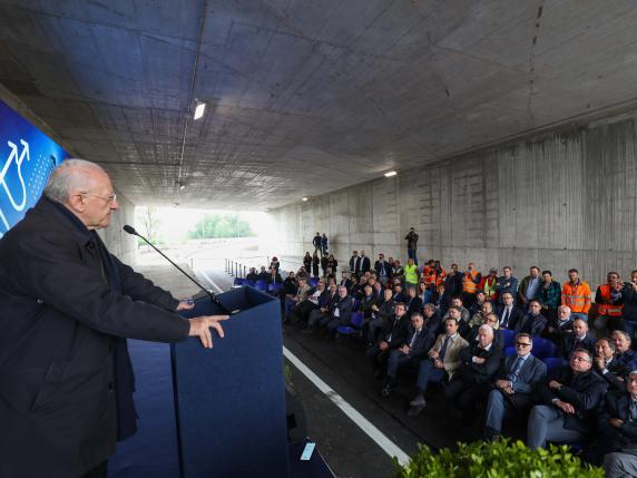 Campania, il governatore De Luca inaugura la nuova viabilità del Nola Business Park
