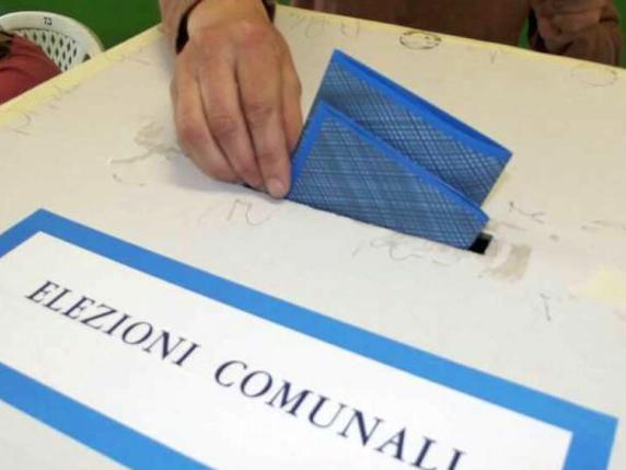 Veneto al voto, cala l'affluenza. Alle 12 a Vicenza si è recato alle urne il 13,88% degli elettori, a Treviso il 12,97%