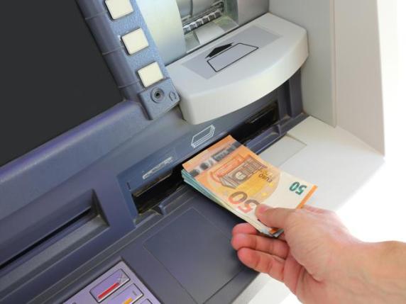 In Piemonte calano gli sportelli bancari: in due anni ne chiudono 52