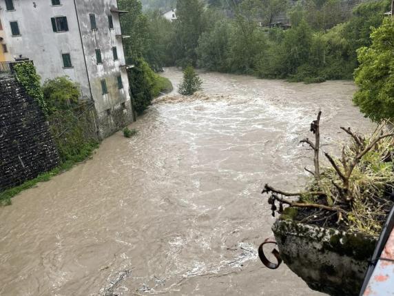 Maltempo, Frane E Smottamenti In Appennino. Case Evacuate Per ...