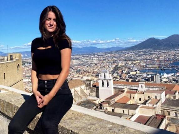 Ilaria, la hostess arrestata in Arabia: in cella per uno spinello in auto