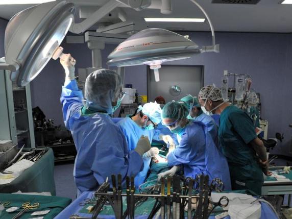 Torino, intervento record cuore-polmone: un doppio trapianto si trasforma anche in donazione 