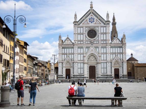 A Firenze arrivano le «sedute itineranti» per sostituire le panchine che non ci sono quasi più