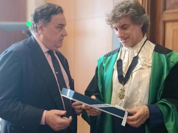 Alberto Angela, dopo la cittadinanza onoraria la laurea honoris causa: «Napoli è casa mia»