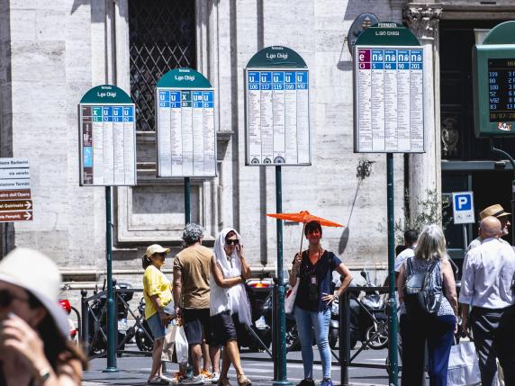 Sciopero dei mezzi a Roma lunedì 18 settembre, fermi metro e bus: le fasce orarie garantite