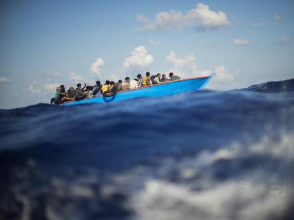 Lampedusa, naufraga barchino di migranti: un morto e due dispersi