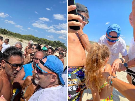 Vasco Rossi a Castellaneta Marina, abbraccio con i fan dopo il tuffo in mare
