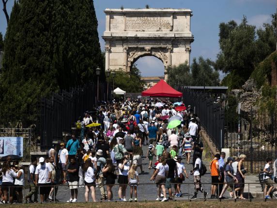 Roma, 12mila B&B E Affittacamere Abusivi: Il Campidoglio Li Ha Scoperti ...