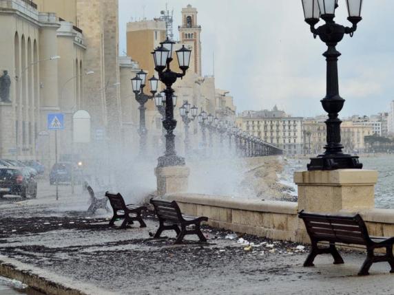 Vento Forte E Mareggiate, Arriva L'allerta Meteo Della Protezione ...