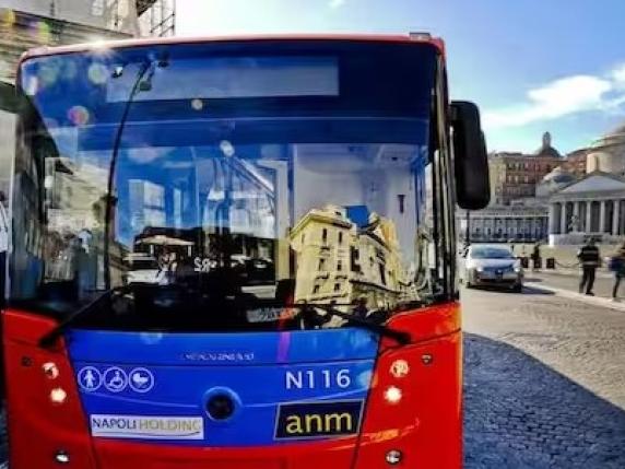 Trasporti, lunedì di disagi anche a Napoli per lo sciopero dei mezzi pubblici. Ecco le fasce orarie garantite