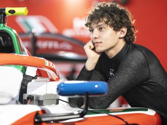 Il Bolognese Andrea Antonelli Pronto Al Debutto In Formula 2 | Corriere.it