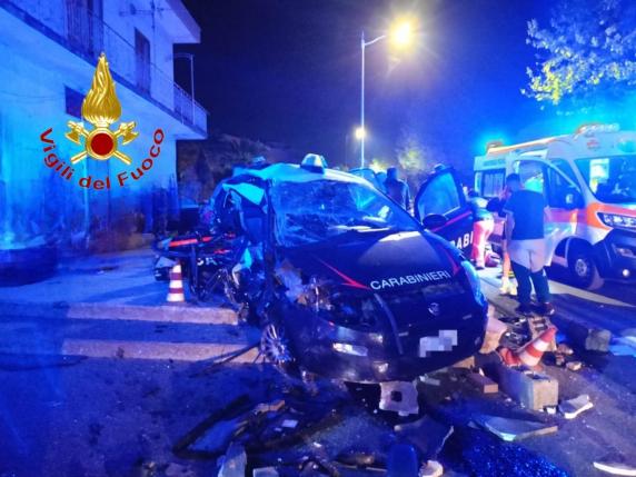 Incidente Campagna, morti due carabinieri e quattro feriti nello schianto tra tre auto