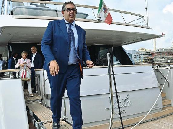 I soldi alla Lega, il summit col Pd: «Stiamo con tutti, abbiamo i soldi»