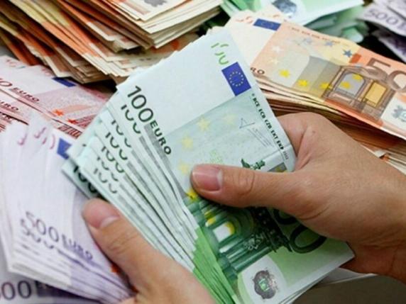 Tetto al contante, scatta a 10 mila euro per l’import-export di valuta