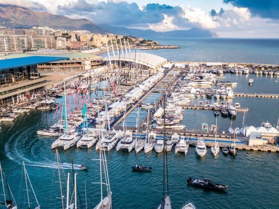 Salone nautico di Genova al via, oltre mille barche in mostra: i cantieri e tutte le novità