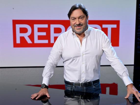 Il conduttore Sigfrido Ranucci durante un photocall per il programma televisivo Rai, 'Report', Roma, 13 ottobre 2023. ANSA/ETTORE FERRARI