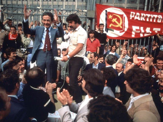 Enrico Berlinguer: «Il mio comunismo è ragionamento, non fede. Se avessi dubbi non lo direi a lei. Ma a me sì»