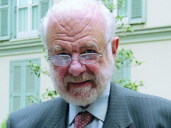 Torino, addio Èmorto Pierluigi Baima Bollone, il «medico legale della Sindone», una vita per conciliare scienza e fede