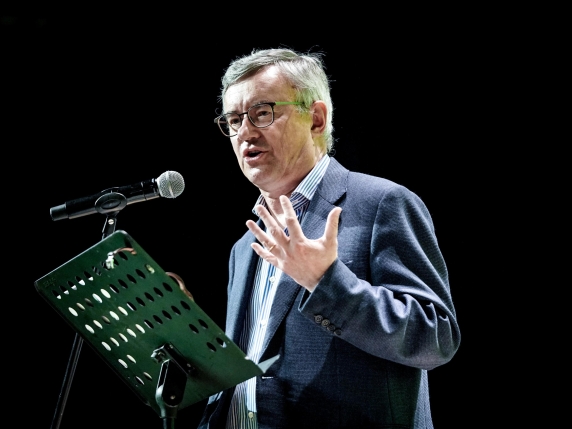 Il no di Barbero al referendum. Il Sì attacca: prof, studi