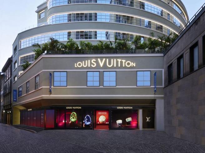 Louis Vuitton Firenze Store In Firenze, Italia