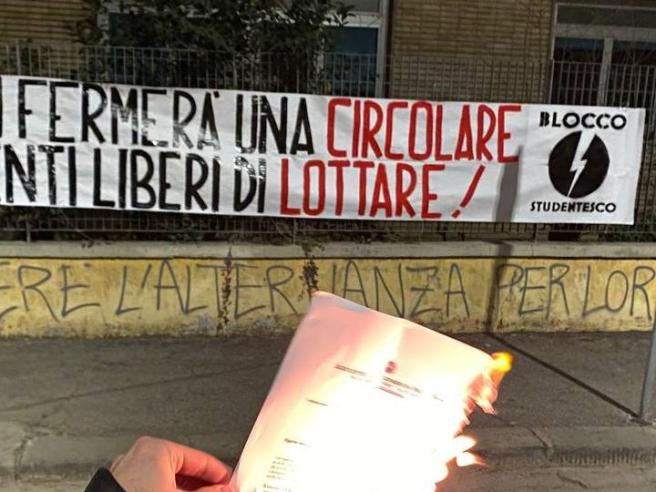 Firenze, la lettera della professoressa e lo striscione: un ...