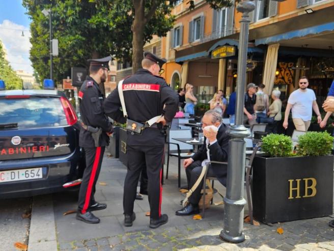 Roma, Gerard Depardieu contro Rino Barillari: «Mi ha dato tre cazzotti». La compagna dell'attore: «Mi aveva spinto» | Corriere.it