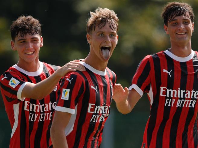Chi e Maximilian Ibrahimovic doppietta all esordio con la Primavera del Milan contro l Udinese ultima squadra a cui segno Zlatan Corriere