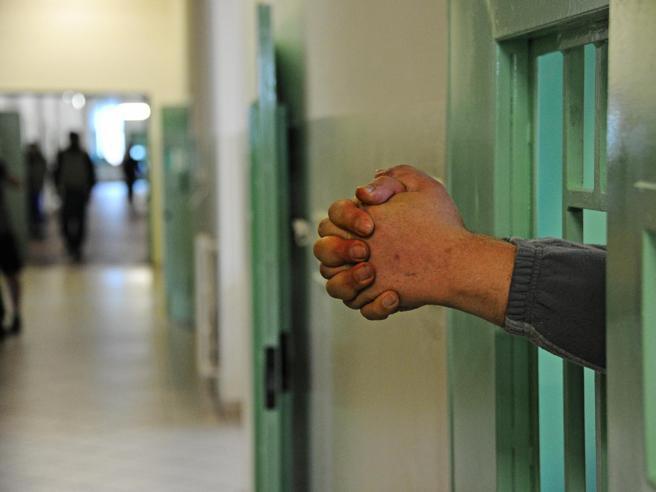 Arezzo 10 anni per rifare le celle del carcere ma le porte sono