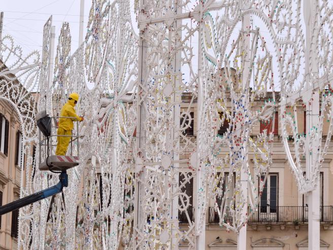 Festa patronale a Molfetta: luminarie sì, ma a led