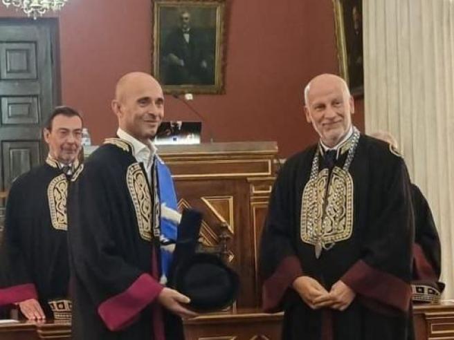 Chirurgia pediatrica l Universit di Atene laurea ad honorem