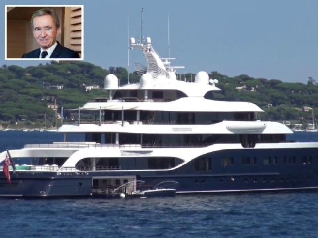Napoli, arriva Symphony: lo yacht del patron di Louis Vuitton, il