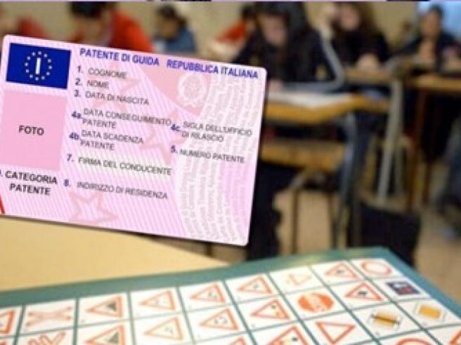 Falsi certificati medici per la patente 13 indagati tra Puglia e