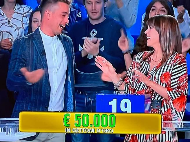 Vittoria ad Affari Tuoi. Yuri di Codognè vince 50mila euro