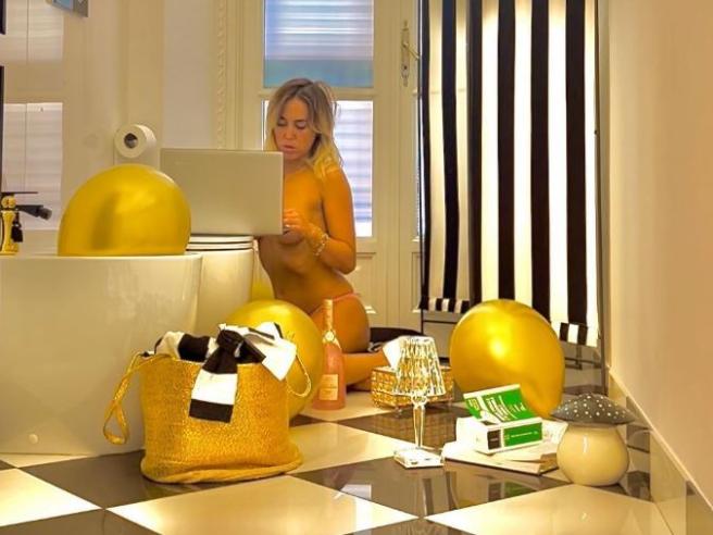Alessandra Demichelis e le motivazioni della sospensione: «Foto erotiche,  generosa esposizione delle forme e avvocatura come fiction» | Corriere.it
