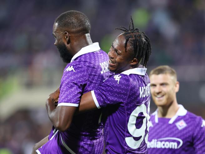 Conference League, Fiorentina-Ferencváros 2-2: Ikoné trova il