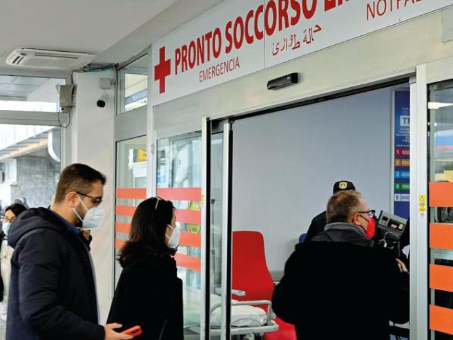 È allarme nei Pronto soccorso: fino a 5 giorni di attesa per i pazienti  Covid