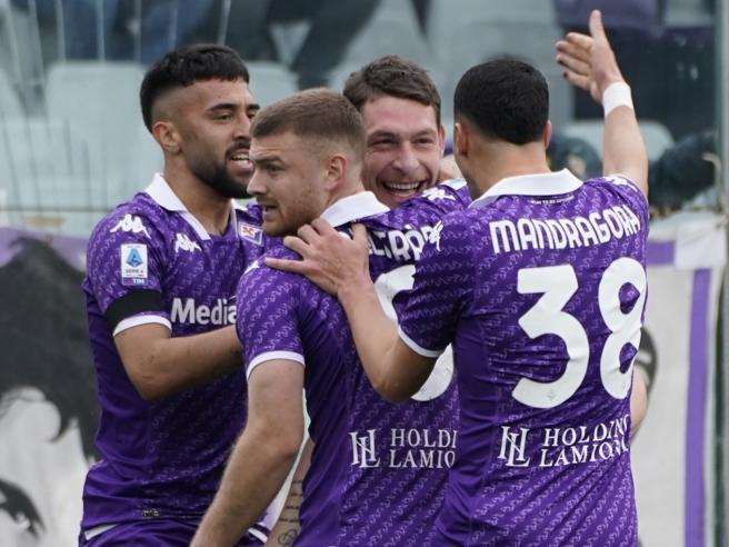 La Fiorentina straccia il Frosinone e Belotti firma il suo primo gol in  viola