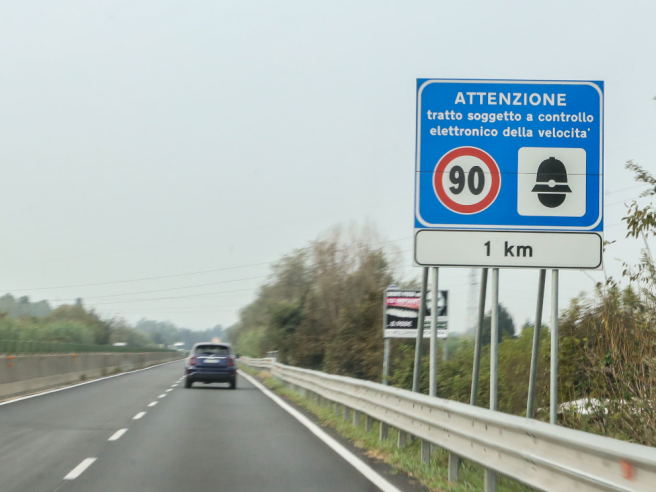 Autovelox, la stretta del governo: in città vietati sotto i 50 km orari,  multe solo da rilevatori ben visibili