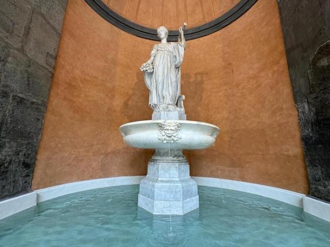 Palazzo Reale di Napoli restaurata la Fontana della Fortuna