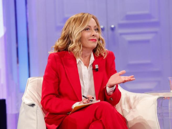 Meloni: «Certe toghe fanno propaganda. Dossieraggi, che schifo» |  Corriere.it