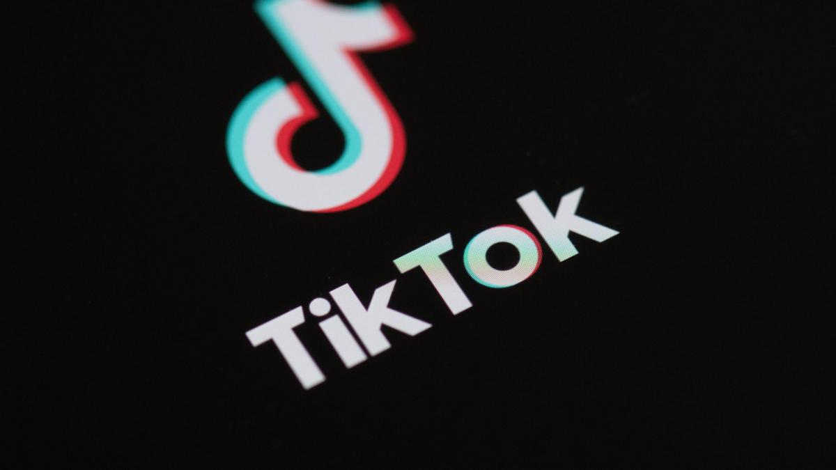 Blackout Challenge, TikTok processado por duas famílias pela morte de filhas de 8 e 9 anos