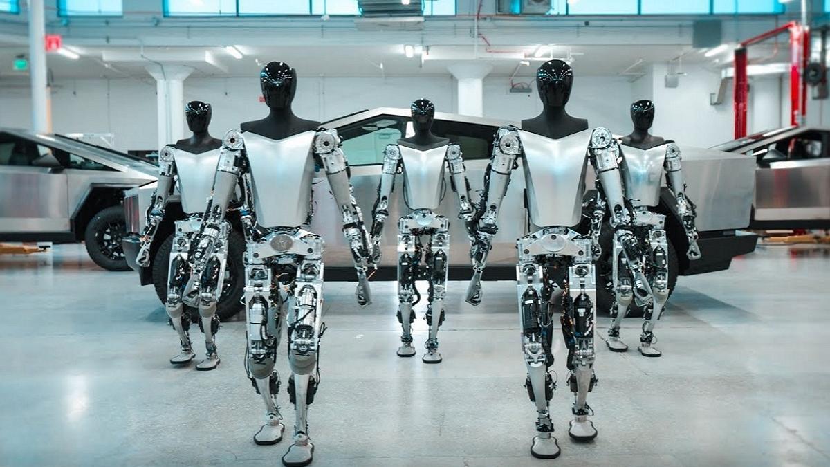 Elon Musk annuncia il robot umanoide Optimus - la Repubblica