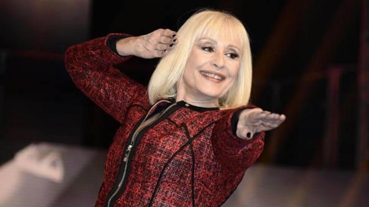 «Raffa in the Sky» al Donizetti, prima vendita di biglietti per l'opera su Raffaella Carrà